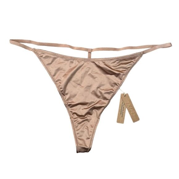 NWT SKIMS Stretch Satin Dipped Front Sexy Lingerie Thong In Clay Nude Nude - Picture 1 of 7